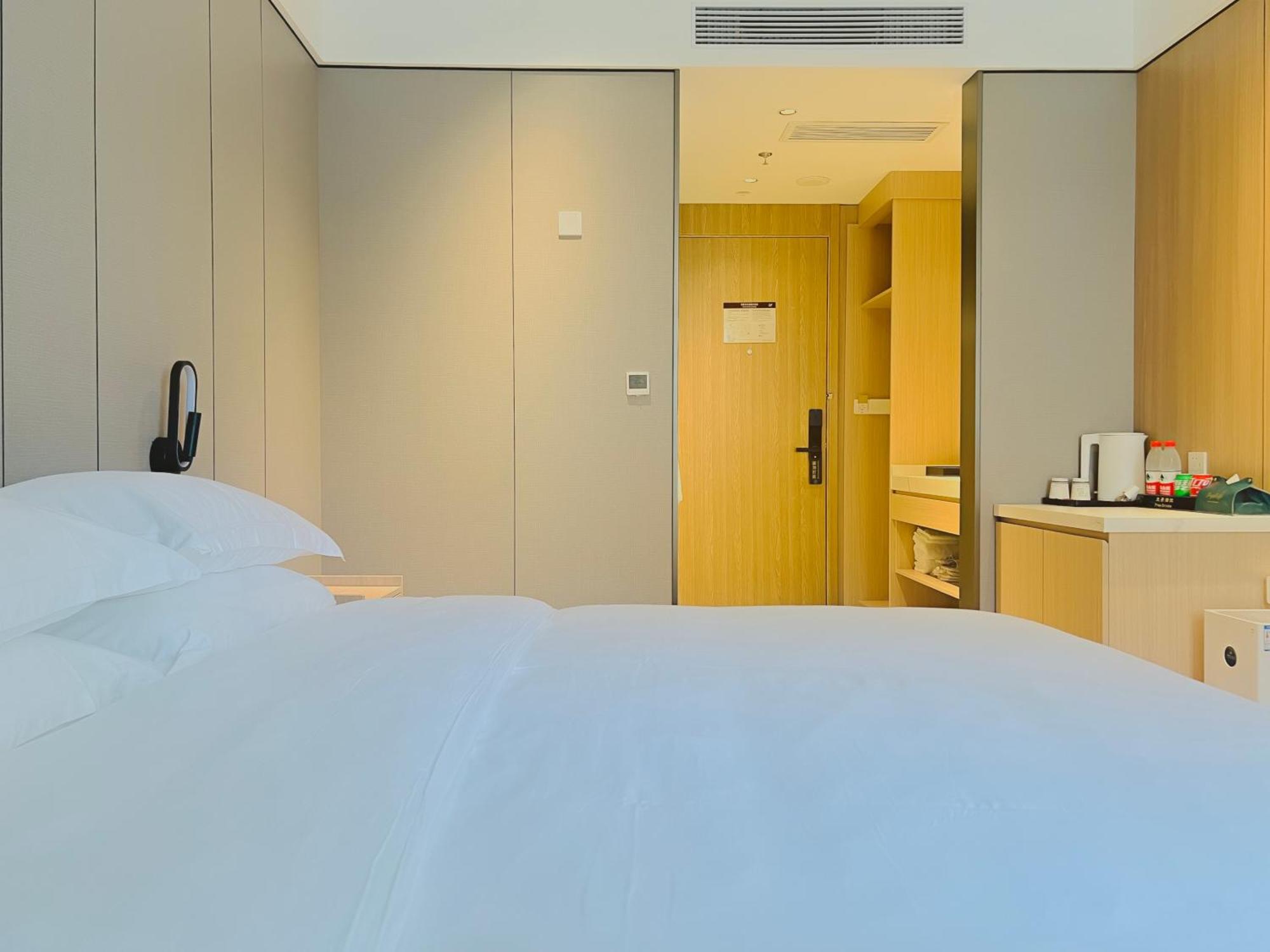Dayin Garden Hotel -Near People'S Square & Nanjing Road-Large Social Area -Bar -Cafe -Gym -Free Laundry Luggage Storage -24H Front Desk-English Service Shanghai Exterior foto