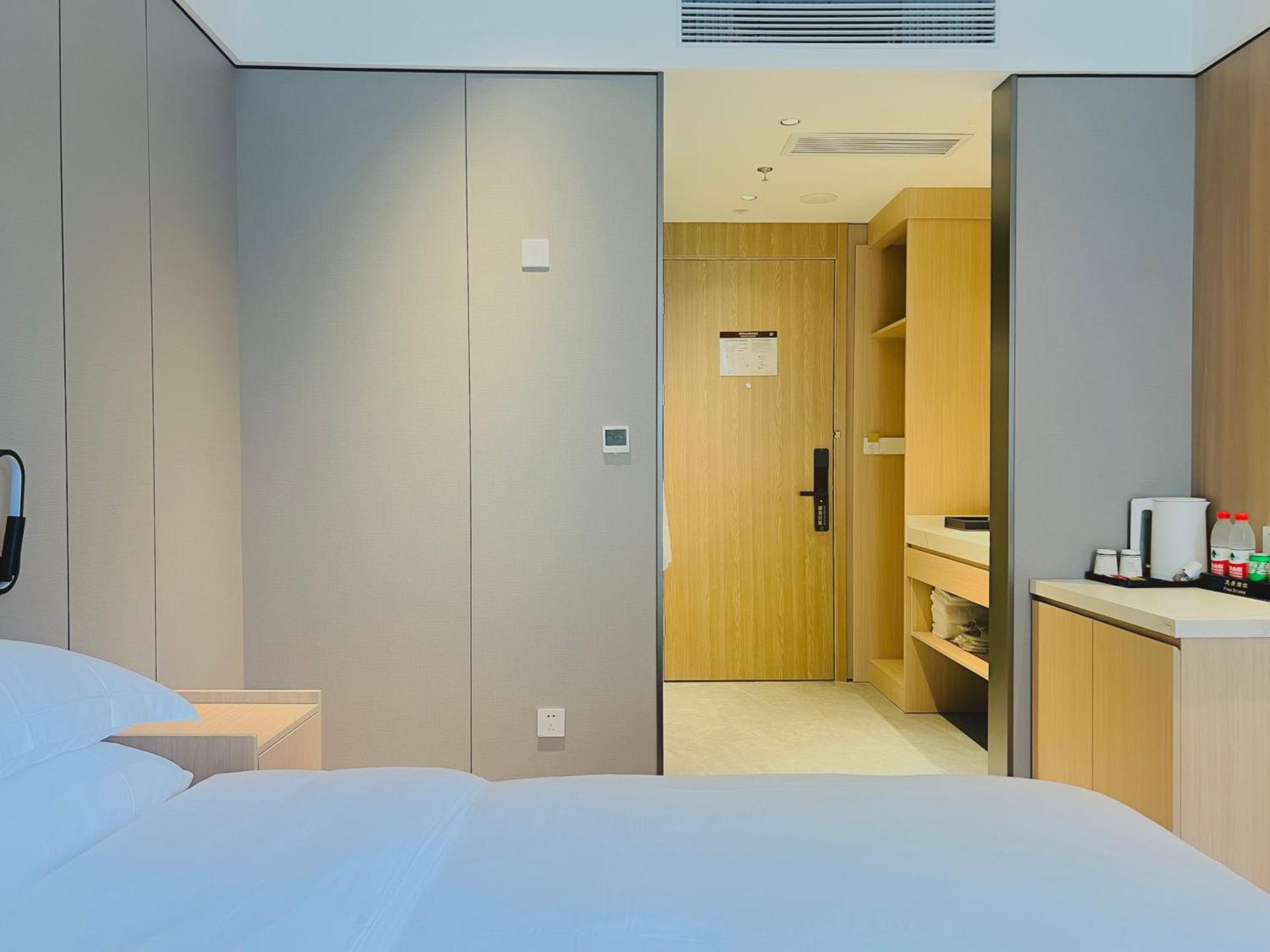 Dayin Garden Hotel -Near People'S Square & Nanjing Road-Large Social Area -Bar -Cafe -Gym -Free Laundry Luggage Storage -24H Front Desk-English Service Shanghai Exterior foto