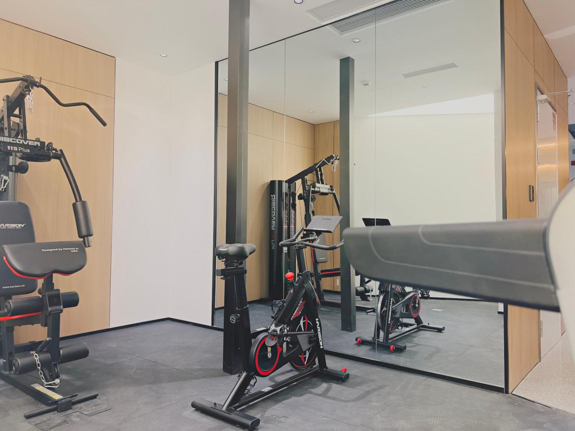 Dayin Garden Hotel -Near People'S Square & Nanjing Road-Large Social Area -Bar -Cafe -Gym -Free Laundry Luggage Storage -24H Front Desk-English Service Shanghai Exterior foto